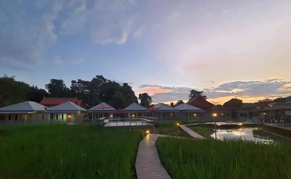 Jeerang Countryside Resort Мэхонгсон Экстерьер фото